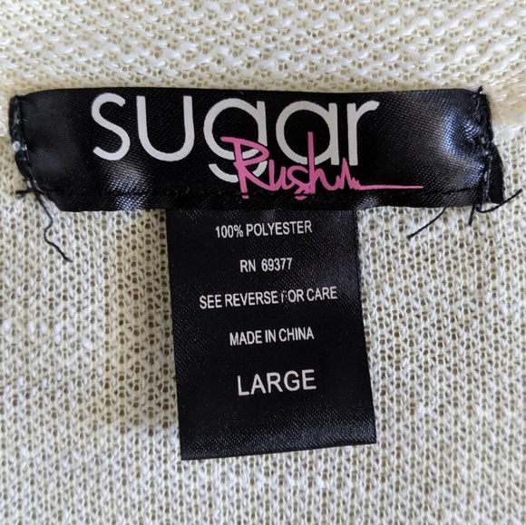 3/$15 Cream top size L - Picture 3 of 3